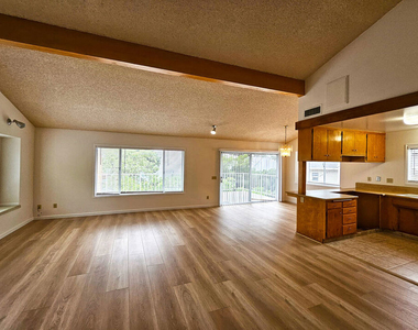 2251 Maurice Avenue - Photo Thumbnail 14