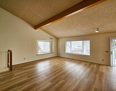 2251 Maurice Avenue - Photo Thumbnail 13
