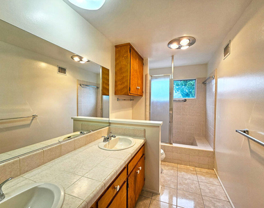 2251 Maurice Avenue - Photo Thumbnail 18
