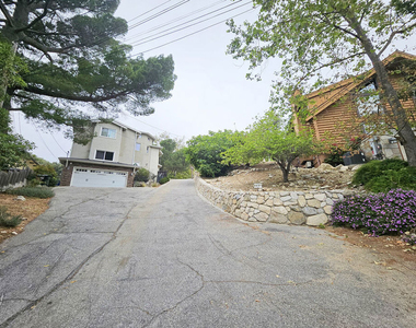 2251 Maurice Avenue - Photo Thumbnail 35