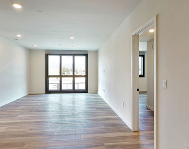 1070 S Bedford Street - Photo Thumbnail 5