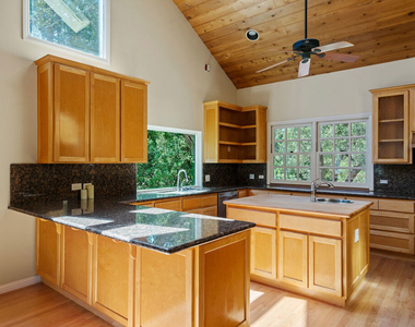 20912 Fontaine Road - Photo Thumbnail 9