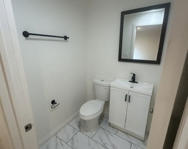 1012 E 73rd Street - Photo Thumbnail 19