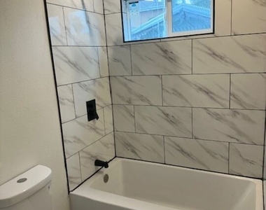 1012 E 73rd Street - Photo Thumbnail 13