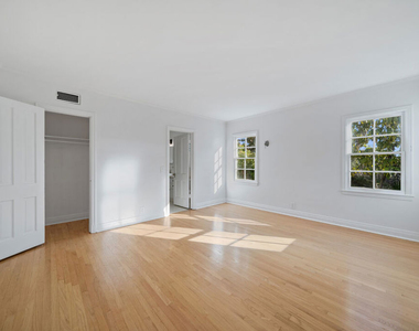 109 Homewood Road - Photo Thumbnail 19