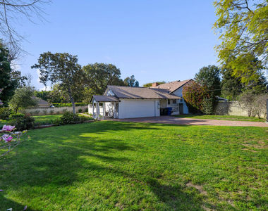 109 Homewood Road - Photo Thumbnail 24