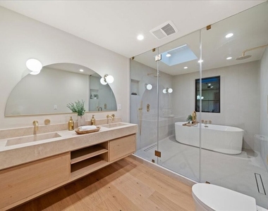 14537 Hesby Street - Photo Thumbnail 14