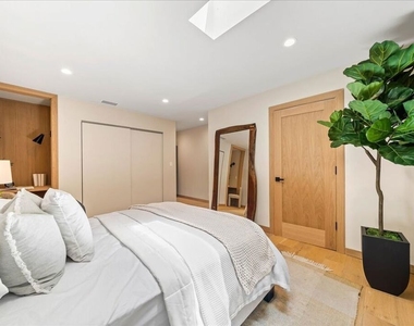 14537 Hesby Street - Photo Thumbnail 20