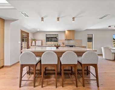 14537 Hesby Street - Photo Thumbnail 8