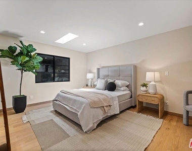 14537 Hesby Street - Photo Thumbnail 17