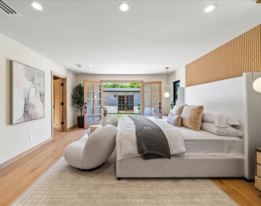 14537 Hesby Street - Photo Thumbnail 6