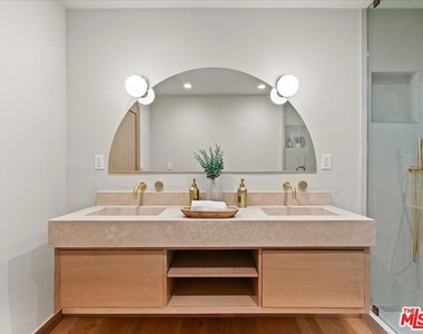 14537 Hesby Street - Photo Thumbnail 13