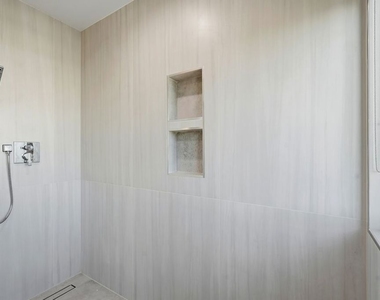 1006 Hancock Avenue - Photo Thumbnail 18