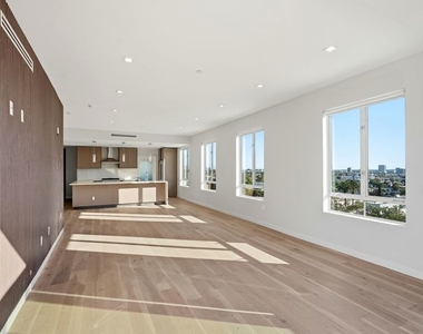 1006 Hancock Avenue - Photo Thumbnail 1