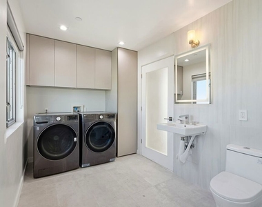 1006 Hancock Avenue - Photo Thumbnail 19