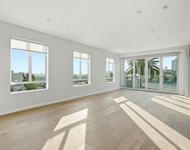 1006 Hancock Avenue - Photo Thumbnail 7