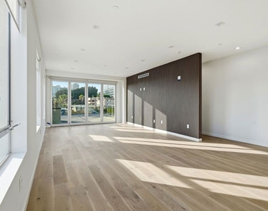 1006 Hancock Avenue - Photo Thumbnail 6