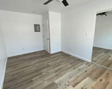 239 1/2 E 80th Street - Photo Thumbnail 5