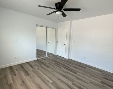 239 1/2 E 80th Street - Photo Thumbnail 3