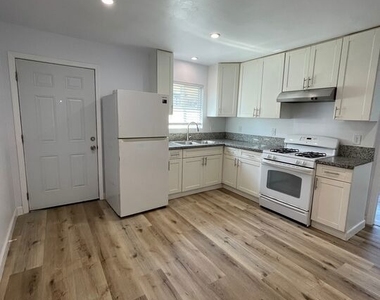 239 1/2 E 80th Street - Photo Thumbnail 1