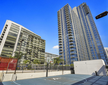 330 W 11th Street - Photo Thumbnail 25