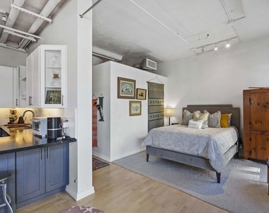 330 W 11th Street - Photo Thumbnail 18