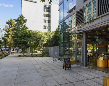 330 W 11th Street - Photo Thumbnail 34