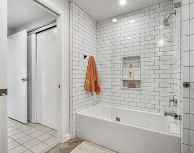 330 W 11th Street - Photo Thumbnail 22