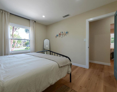 4147 Marcasel Avenue - Photo Thumbnail 30