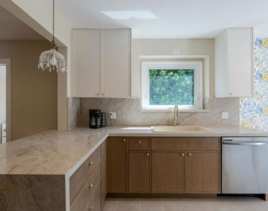 4147 Marcasel Avenue - Photo Thumbnail 15