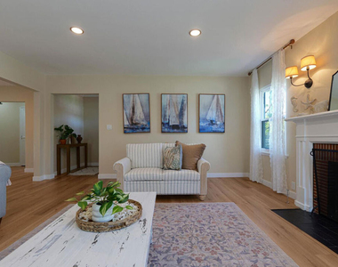 4147 Marcasel Avenue - Photo Thumbnail 13