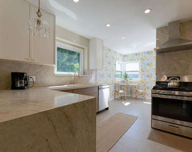 4147 Marcasel Avenue - Photo Thumbnail 19