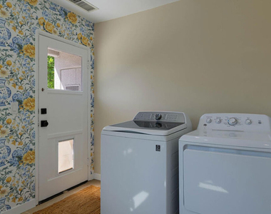 4147 Marcasel Avenue - Photo Thumbnail 37