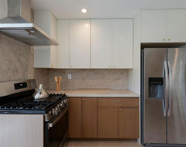 4147 Marcasel Avenue - Photo Thumbnail 17