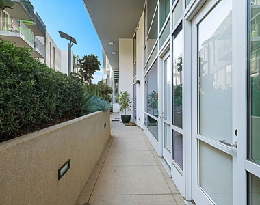 1705 Ocean Avenue - Photo Thumbnail 2
