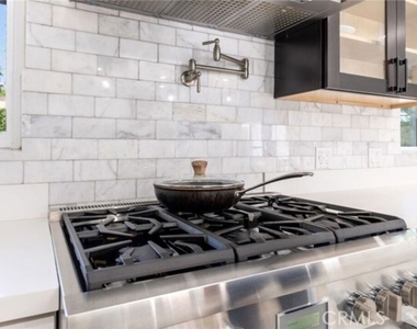 2199 Summitridge Drive - Photo Thumbnail 11