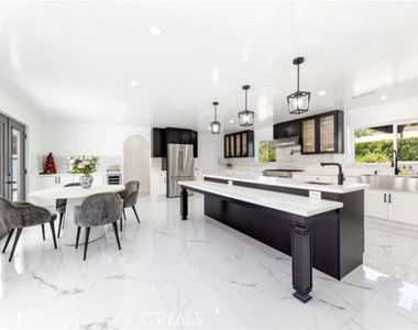 2199 Summitridge Drive - Photo Thumbnail 6
