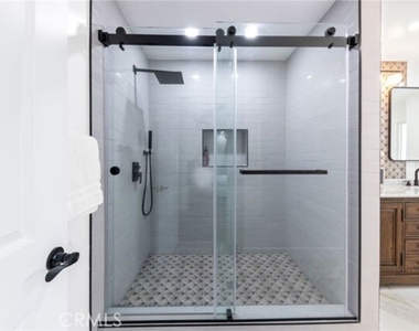 2199 Summitridge Drive - Photo Thumbnail 32