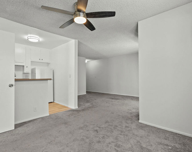 15286 Sutton Street - Photo Thumbnail 8