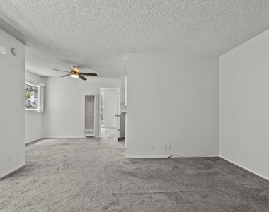15286 Sutton Street - Photo Thumbnail 6