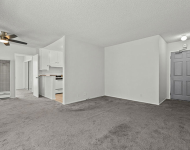 15286 Sutton Street - Photo Thumbnail 7