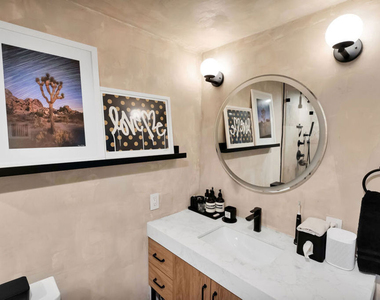 851 N San Vicente Boulevard - Photo Thumbnail 15