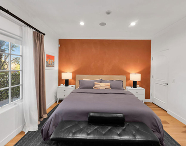 851 N San Vicente Boulevard - Photo Thumbnail 12