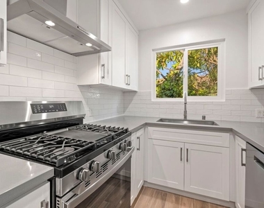 1252 N Crescent Heights - Photo Thumbnail 1