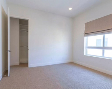 12642 Sandhill Lane - Photo Thumbnail 27