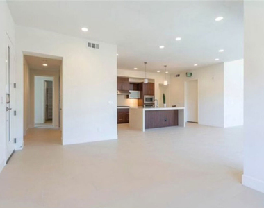 12642 Sandhill Lane - Photo Thumbnail 8