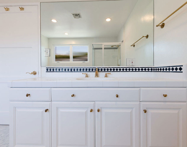 4948 Petit Avenue - Photo Thumbnail 20