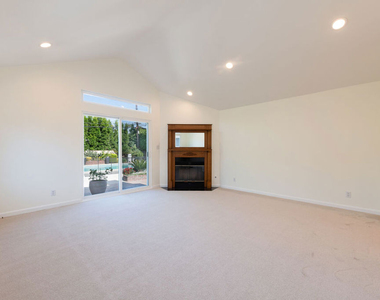 4948 Petit Avenue - Photo Thumbnail 13
