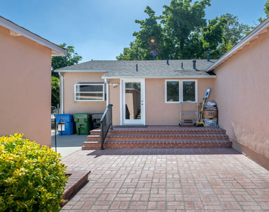 4948 Petit Avenue - Photo Thumbnail 27