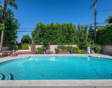 4948 Petit Avenue - Photo Thumbnail 54